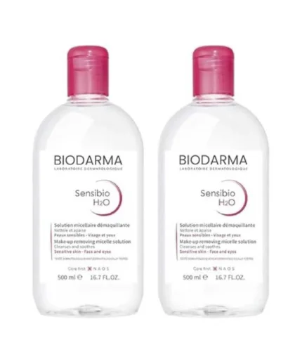Gently cleanse and remove makeup with Bioderma Sensibio H2O Micellar Water. Perfect for sensitive skin, this 500ml bottle soothes and purifies, leaving your skin clean, refreshed, and irritation-free.